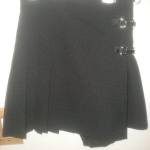 HOT TOPIC  STREET CODE  Brand  Skirt  Size 7-8   Black Pleated